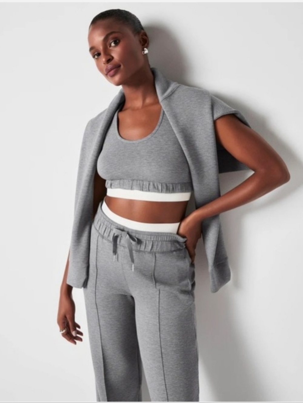 NEW SPANX Air Essentials Double Waistband Track Pants Size Medium Petite - Picture 2 of 10